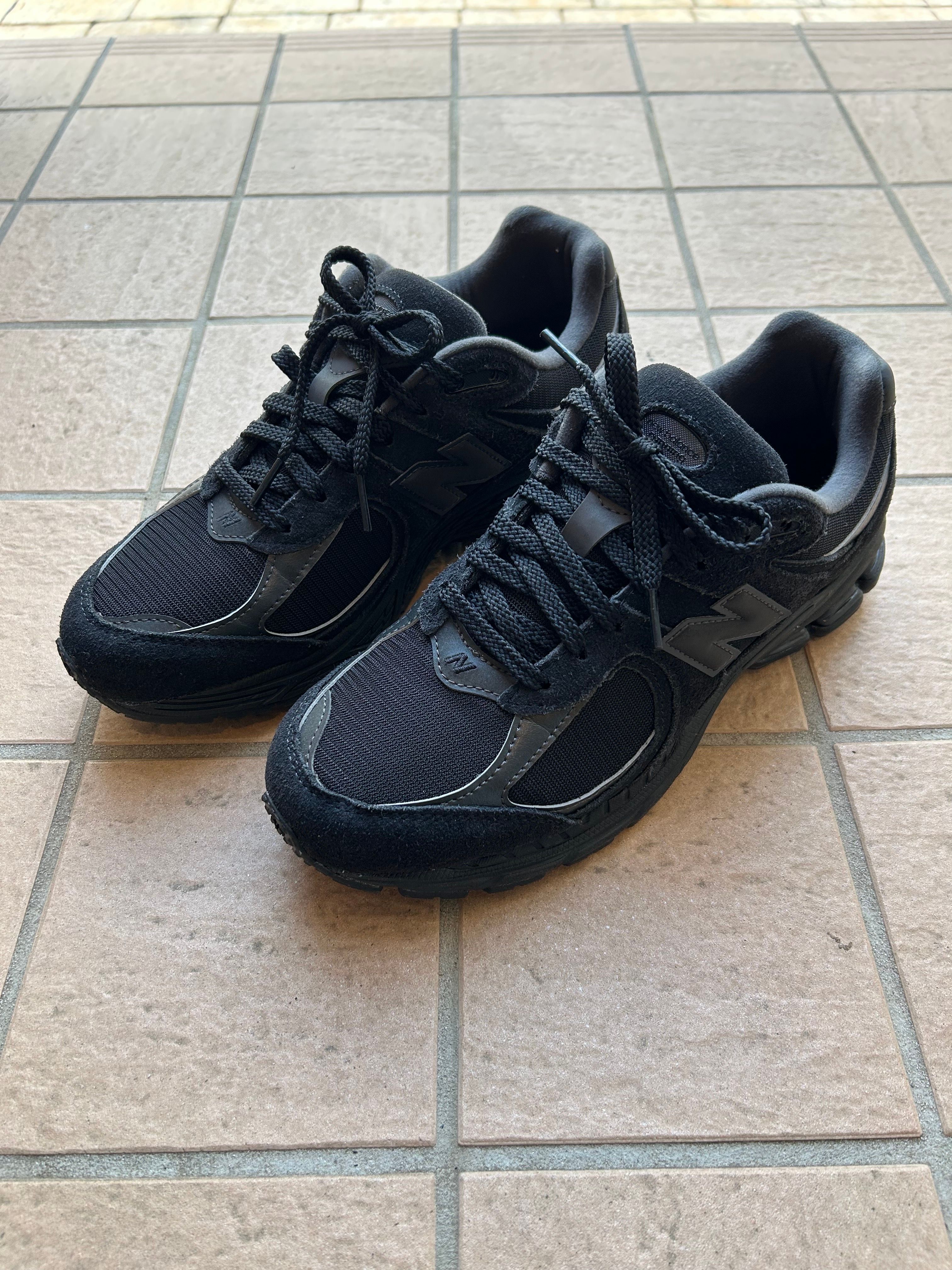 New Balance 2002R "Triple Black"
