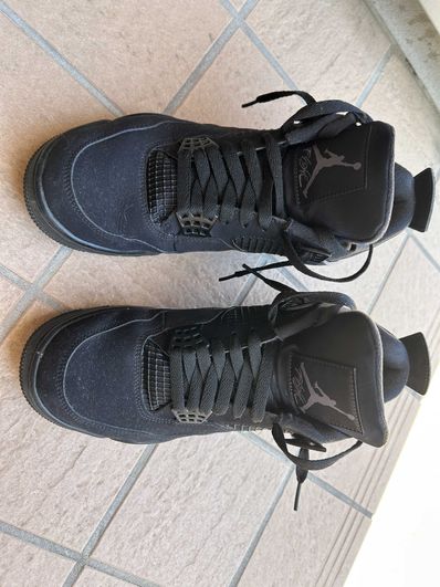 Nike Air Jordan 4 "Black Cat"