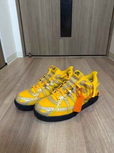 Off-White × Nike Air Rubber Dunk "University Gold"