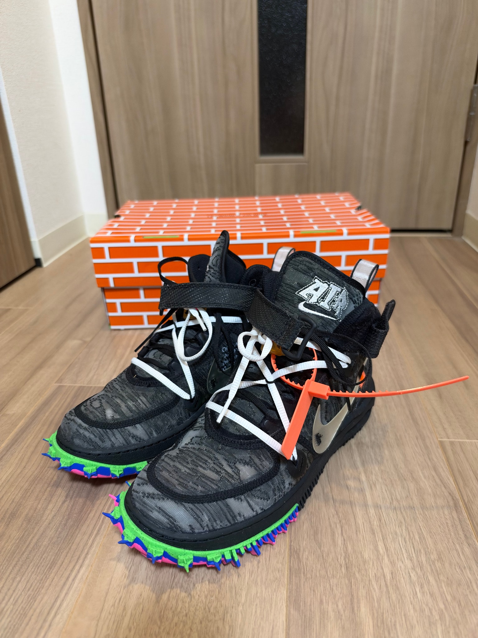 Off-White × Nike Air Force 1 Mid "Black"
