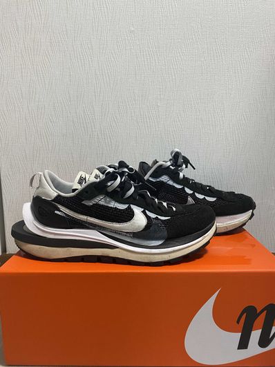 sacai × Nike Vapor Waffle "Black and White"