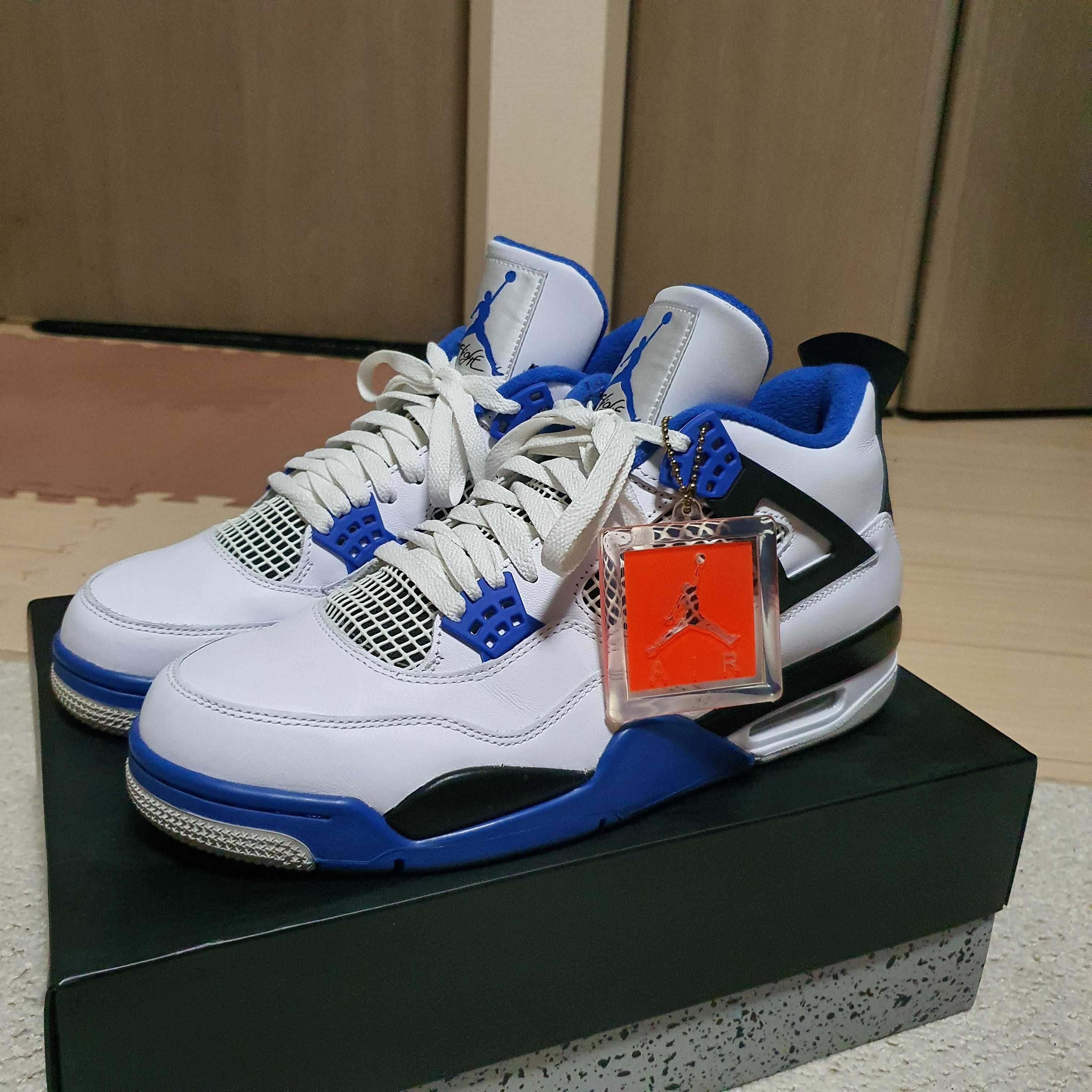 NIKE AIR JORDAN 4 RETRO "MOTORSPORTS" (2017)