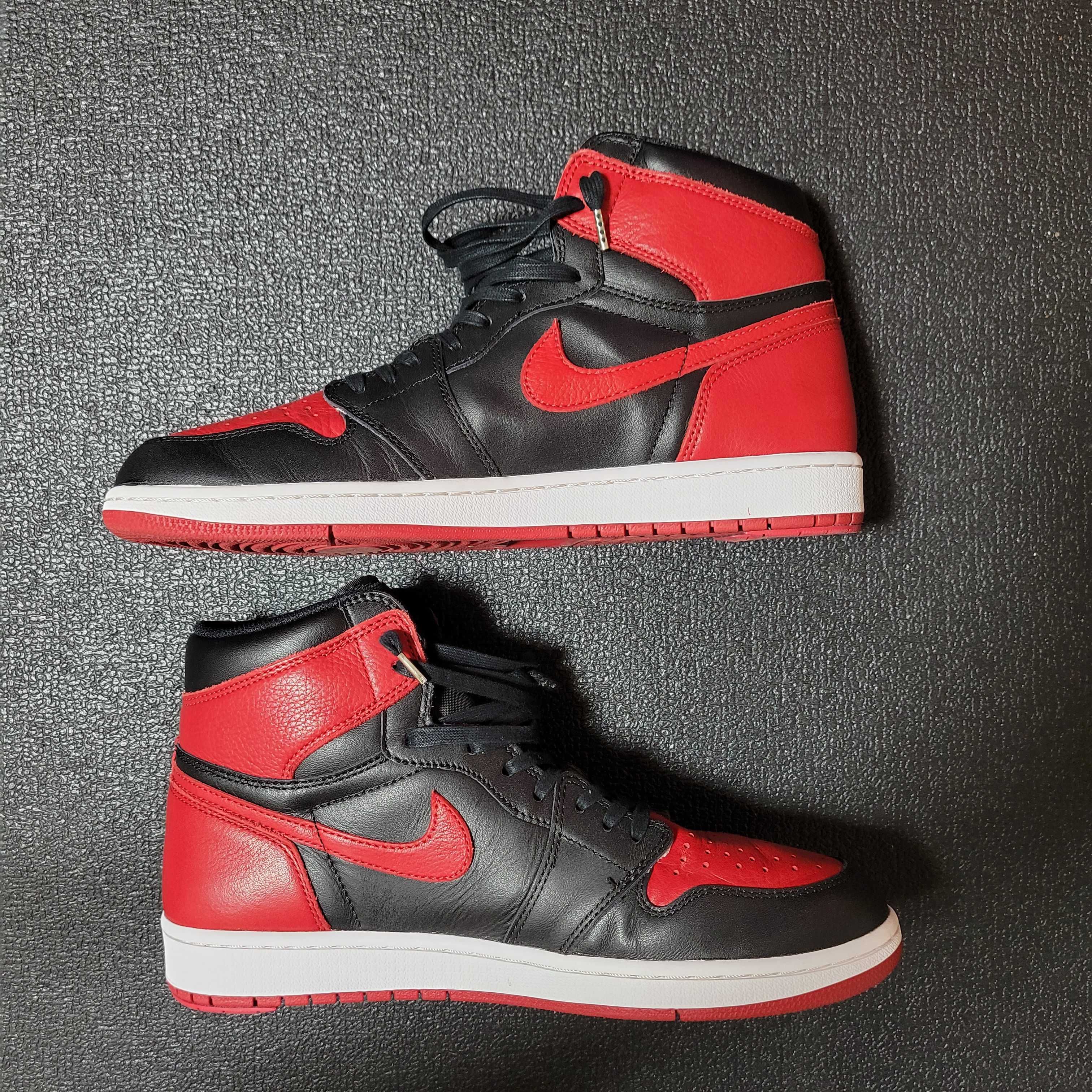 Nike Air Jordan 1 Retro High OG "Bred/Banned" (2016)