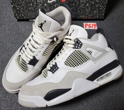 Nike Air Jordan 4 "Military Black"