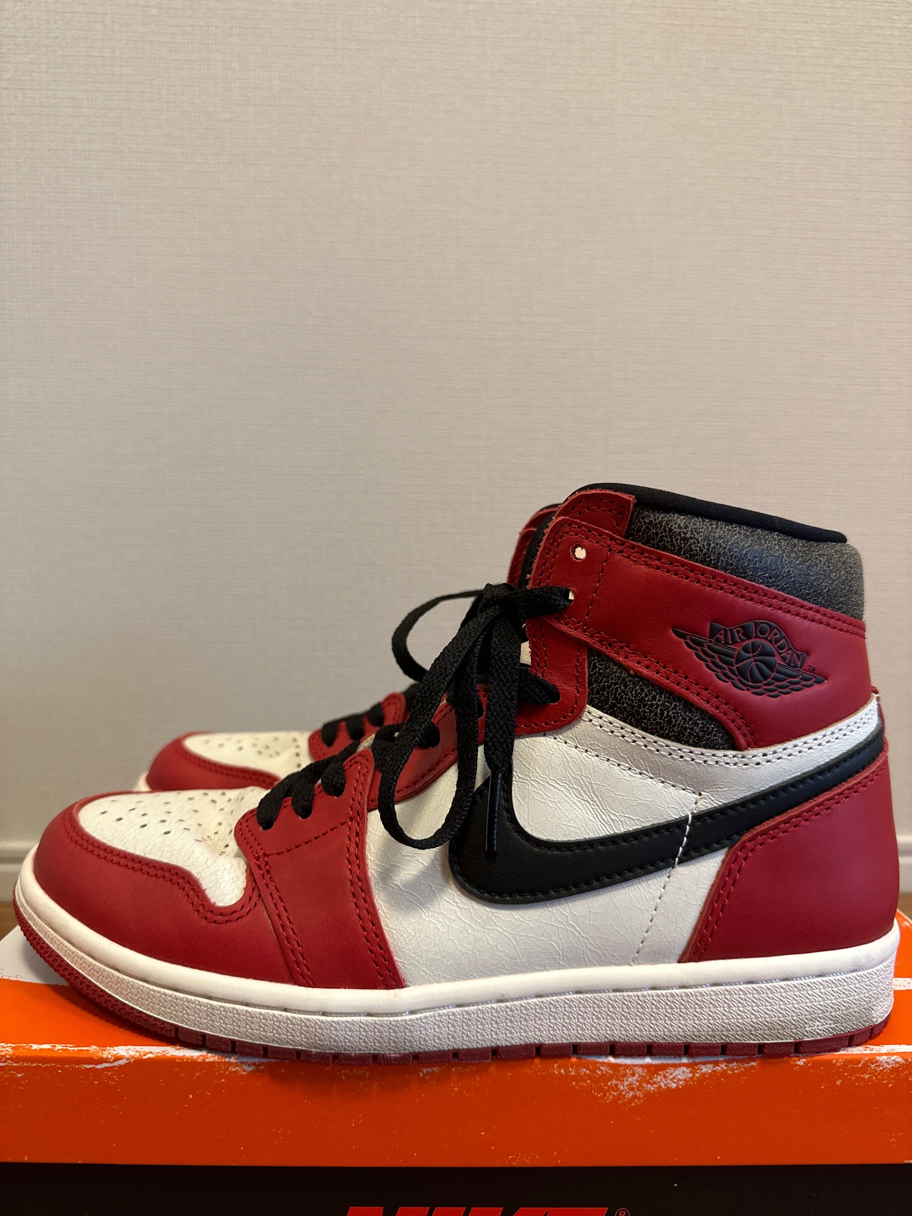 Nike Air Jordan 1 High OG "Lost & Found/Chicago"