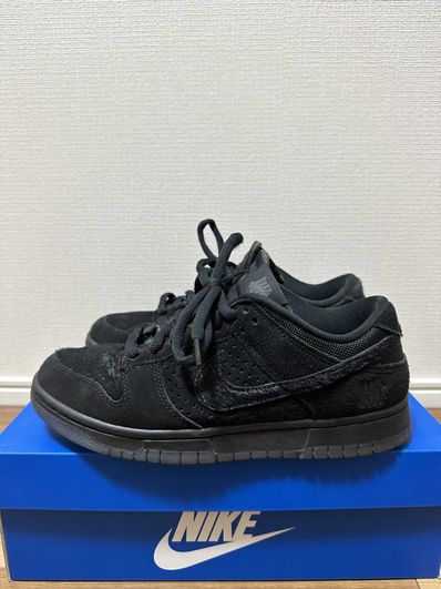 UNDEFEATED × Nike Dunk Low SP "5 ON IT"