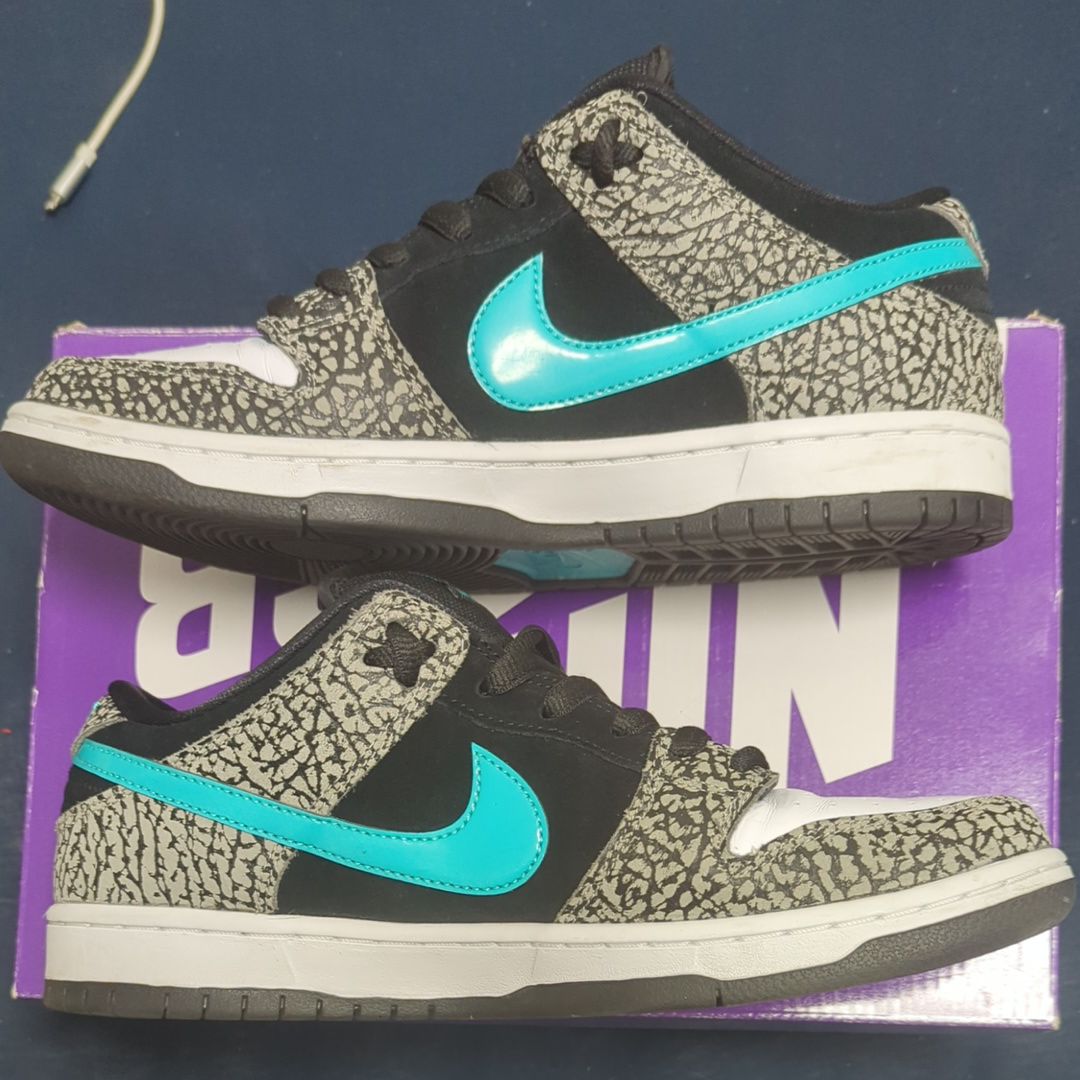 Nike SB Dunk Low "Elephant/Safari"