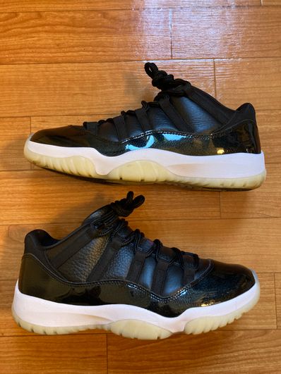 Nike Air Jordan 11 Low "72-10"