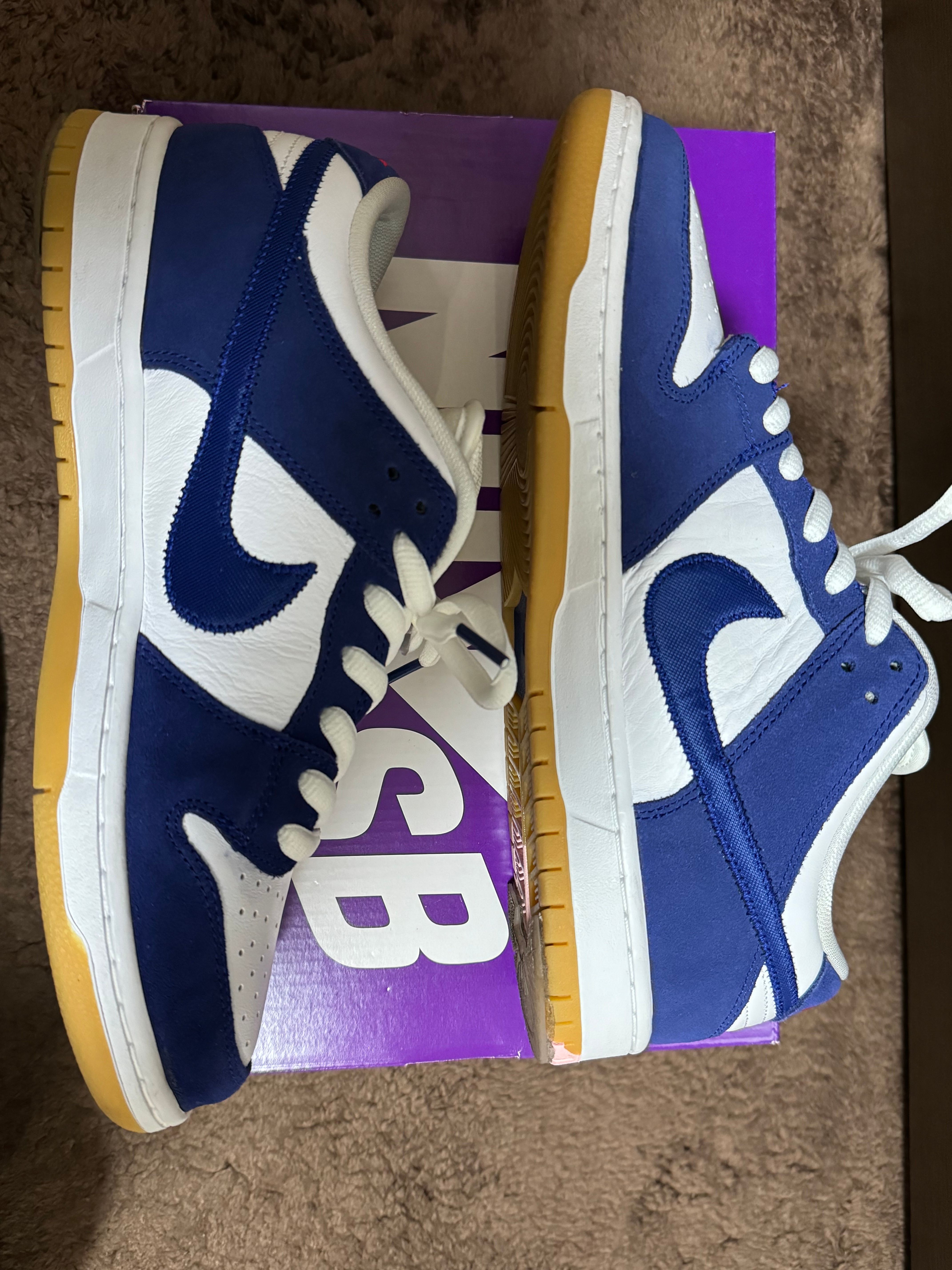 Nike SB Dunk Low "Los Angeles Dodgers/Deep Royal Blue"