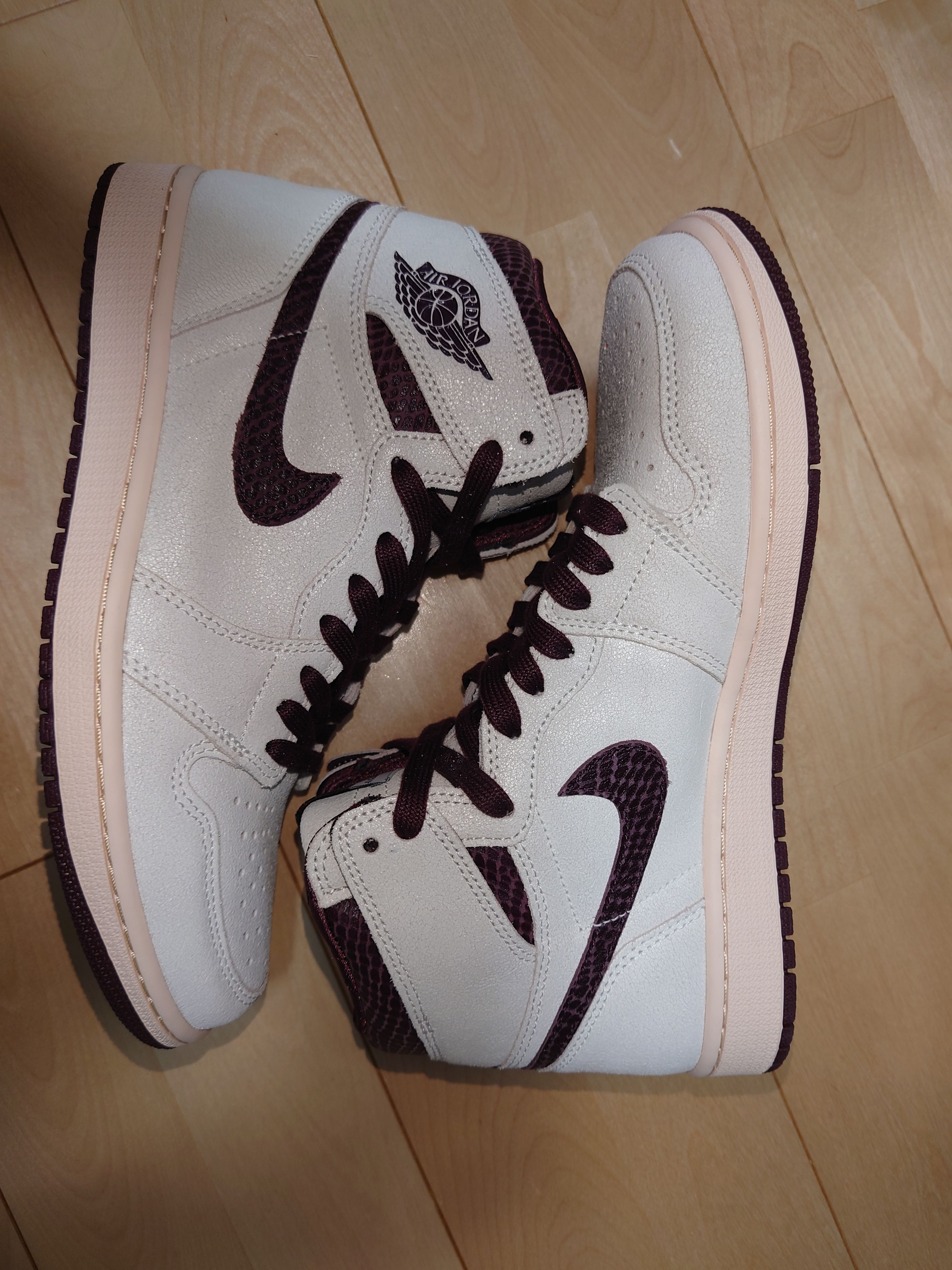 A Ma Maniere × Nike Air Jordan 1 Retro High OG "Sail and Burgundy"