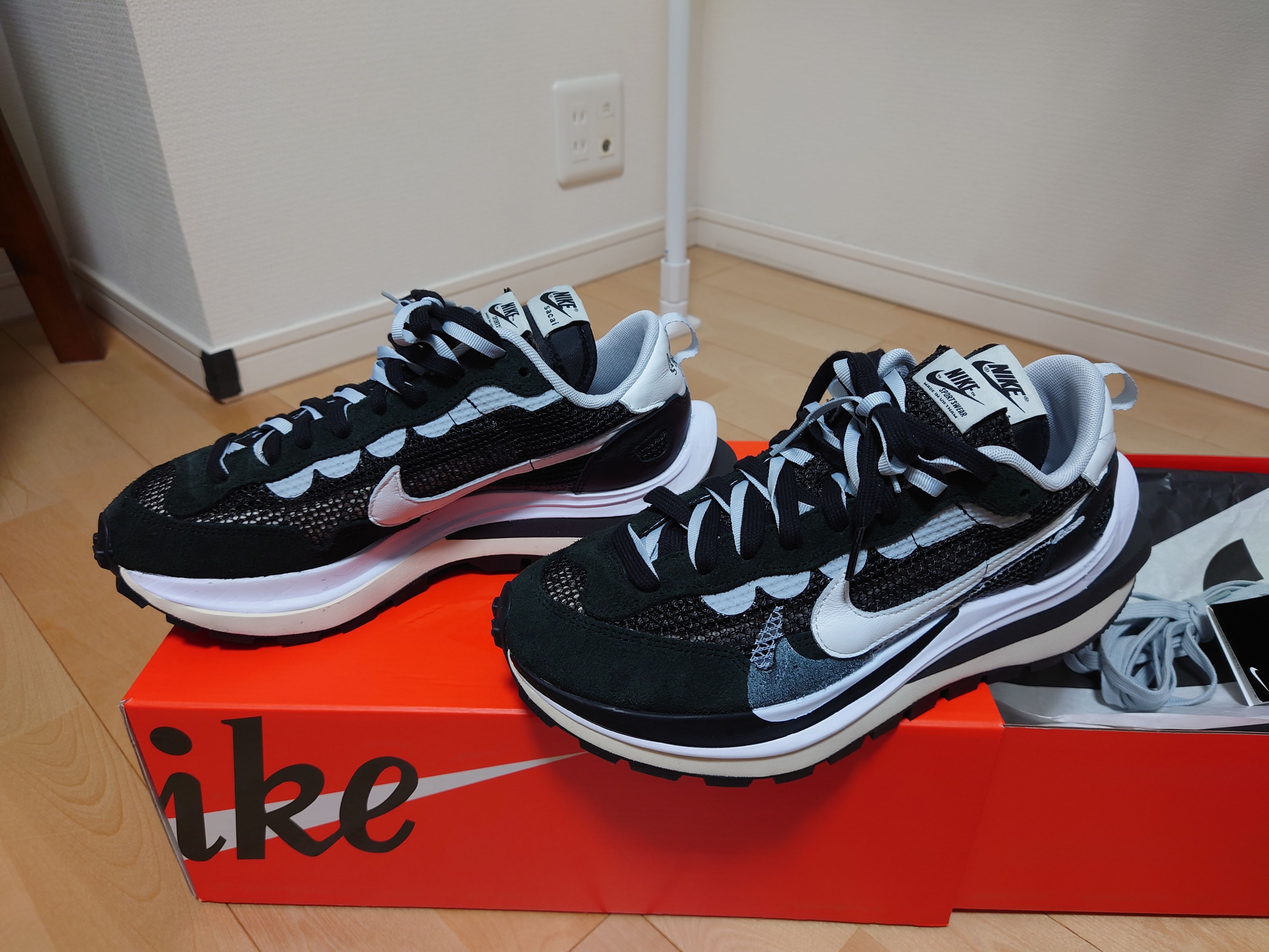 sacai × Nike Vapor Waffle "Black and White"