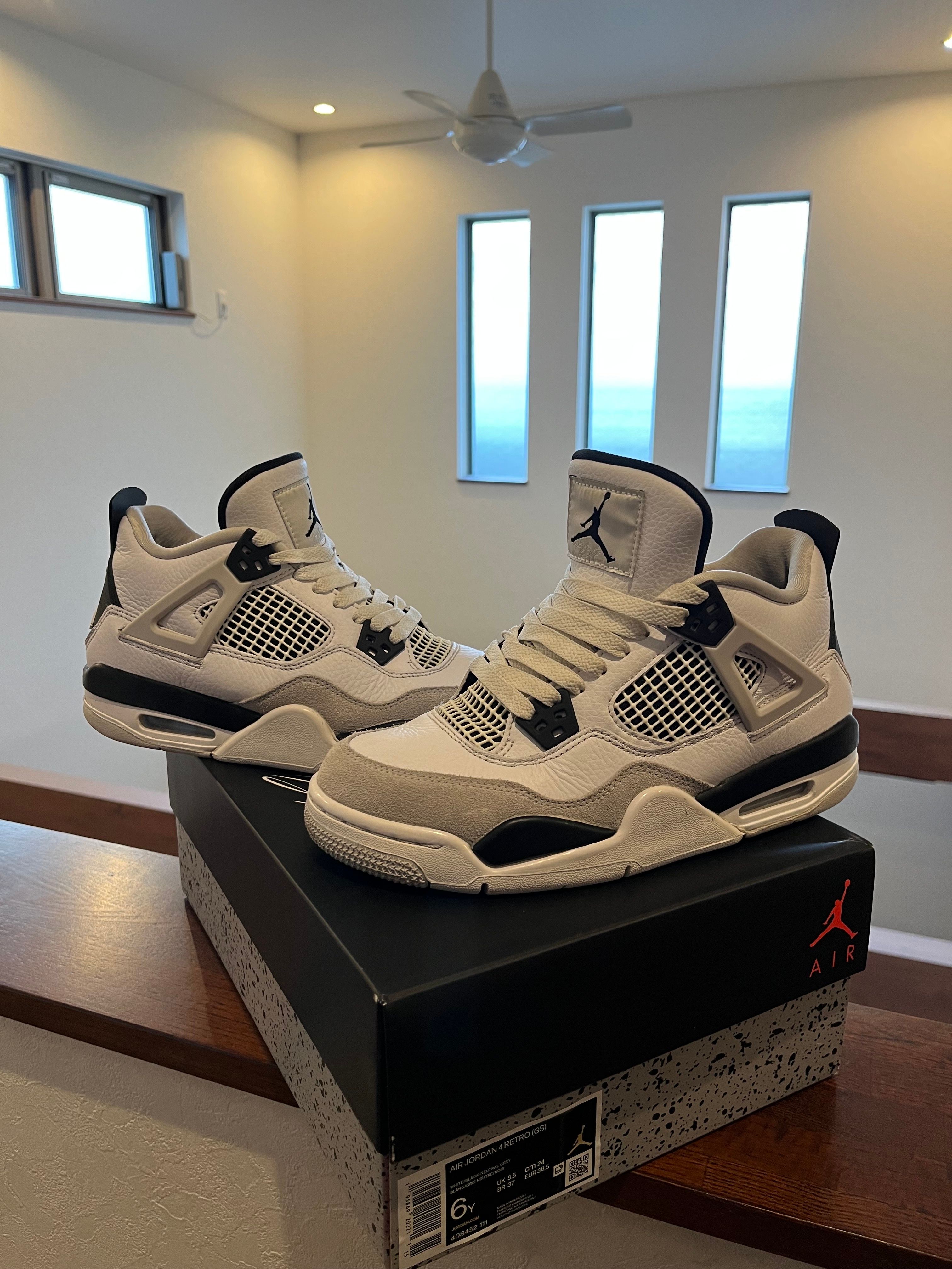 Nike GS Air Jordan 4 "Military Black"