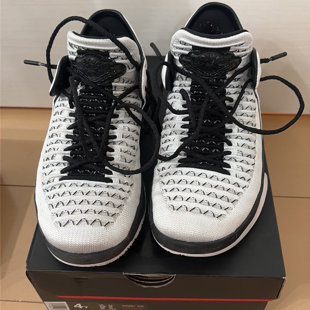 Nike GS Air Jordan XXXII Low Wing It "White/Metallic Silver-Black"