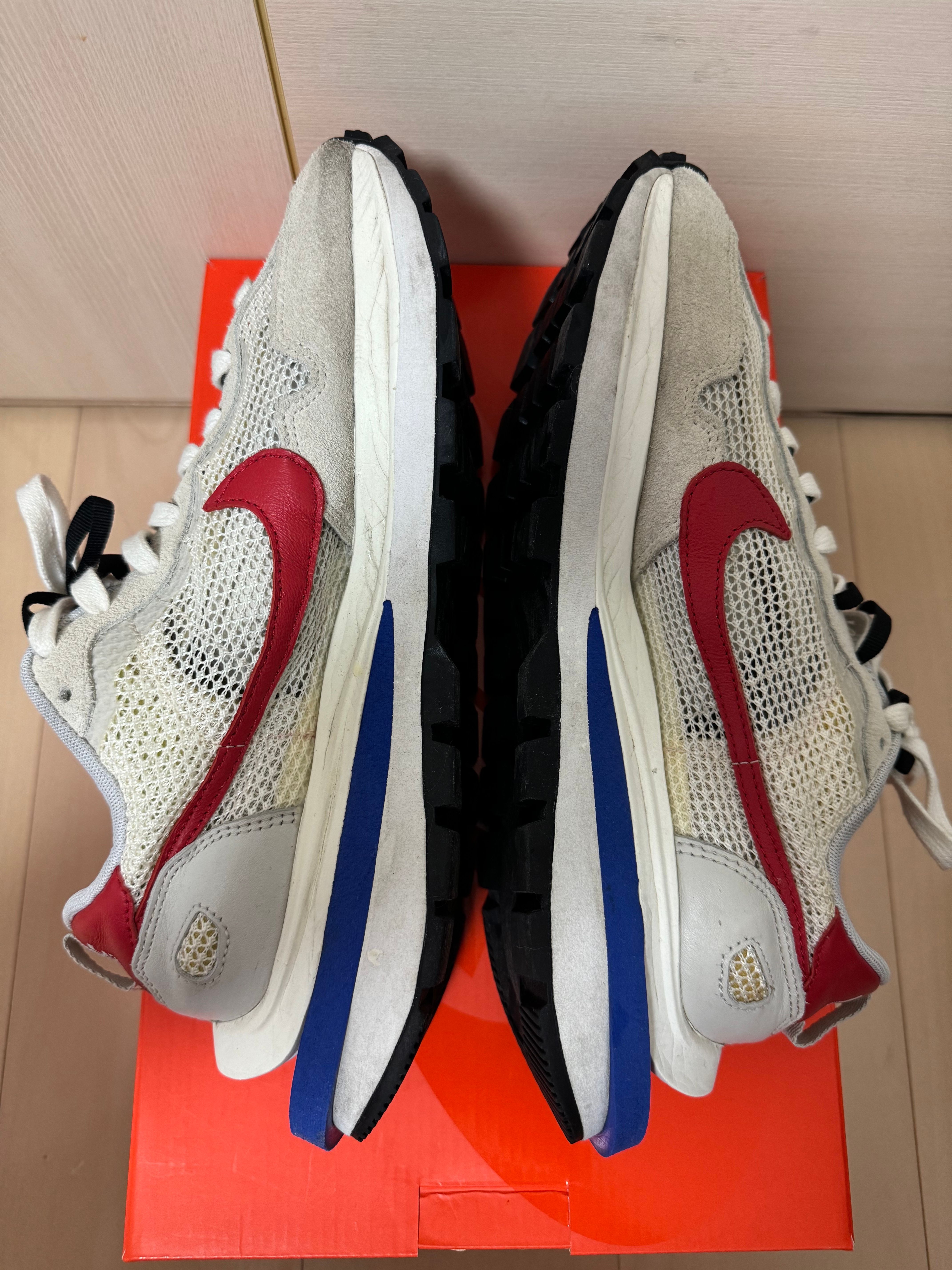 sacai × Nike Vapor Waffle "Royal Fuchsia"