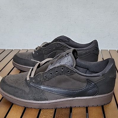 Travis Scott × Nike Air Jordan 1 Low OG SP "Velvet Brown and Dark Mocha"