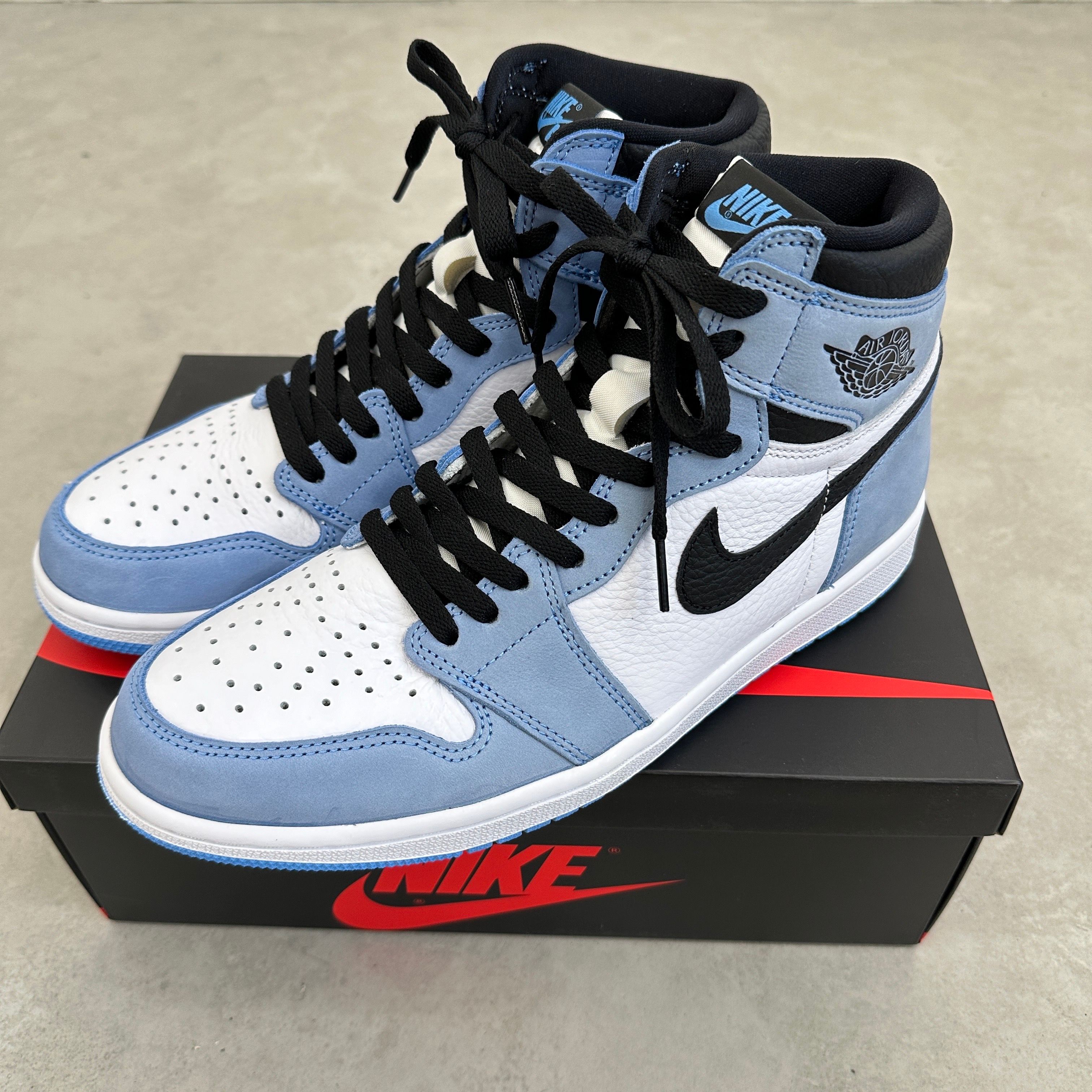 Nike Air Jordan 1 High OG "University Blue"