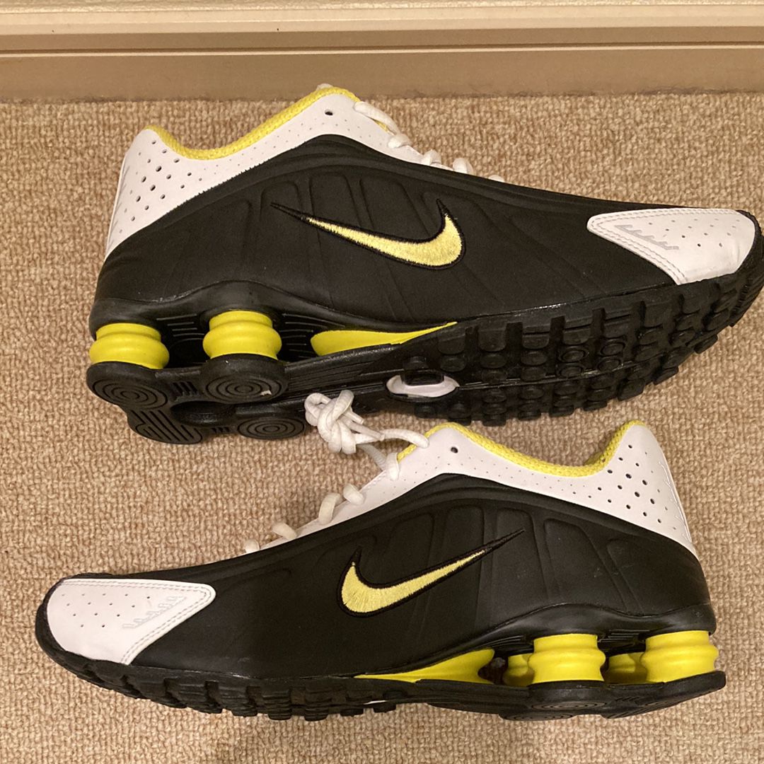 Nike Shox R4 "Black Yellow"