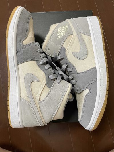 Nike Air Jordan 1 Mid SE "Coconut Milk/Particle Grey"