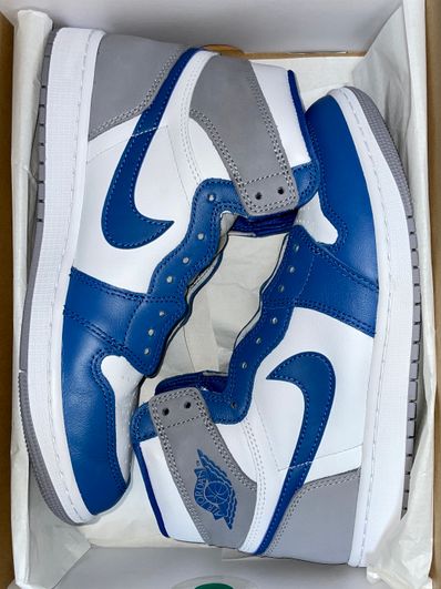 Nike Air Jordan 1 High OG "True Blue"