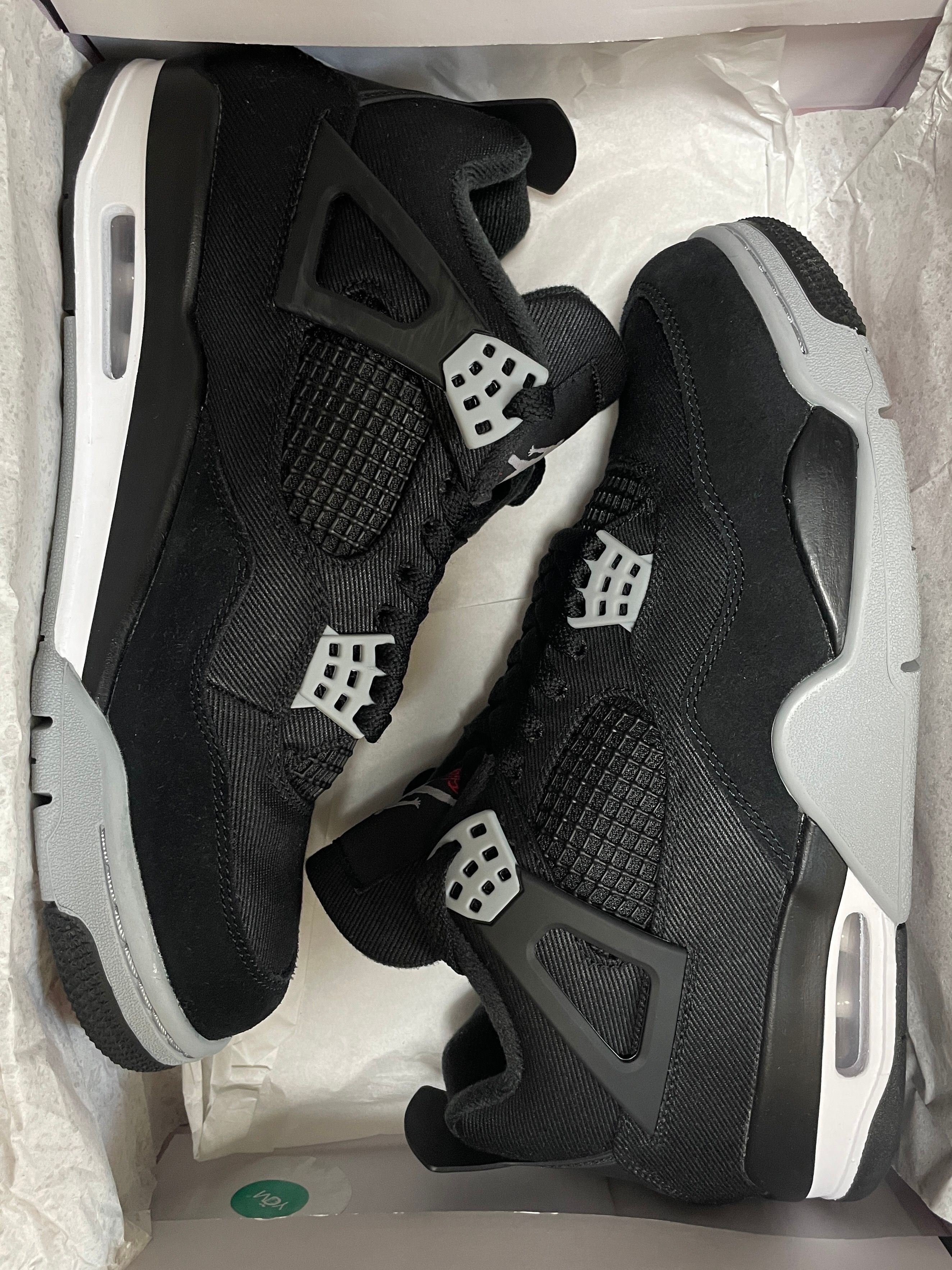 Nike Air Jordan 4 SE "Black and Light Steel"
