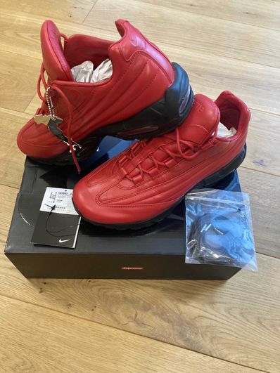 Air max sales 95 swarovski supreme