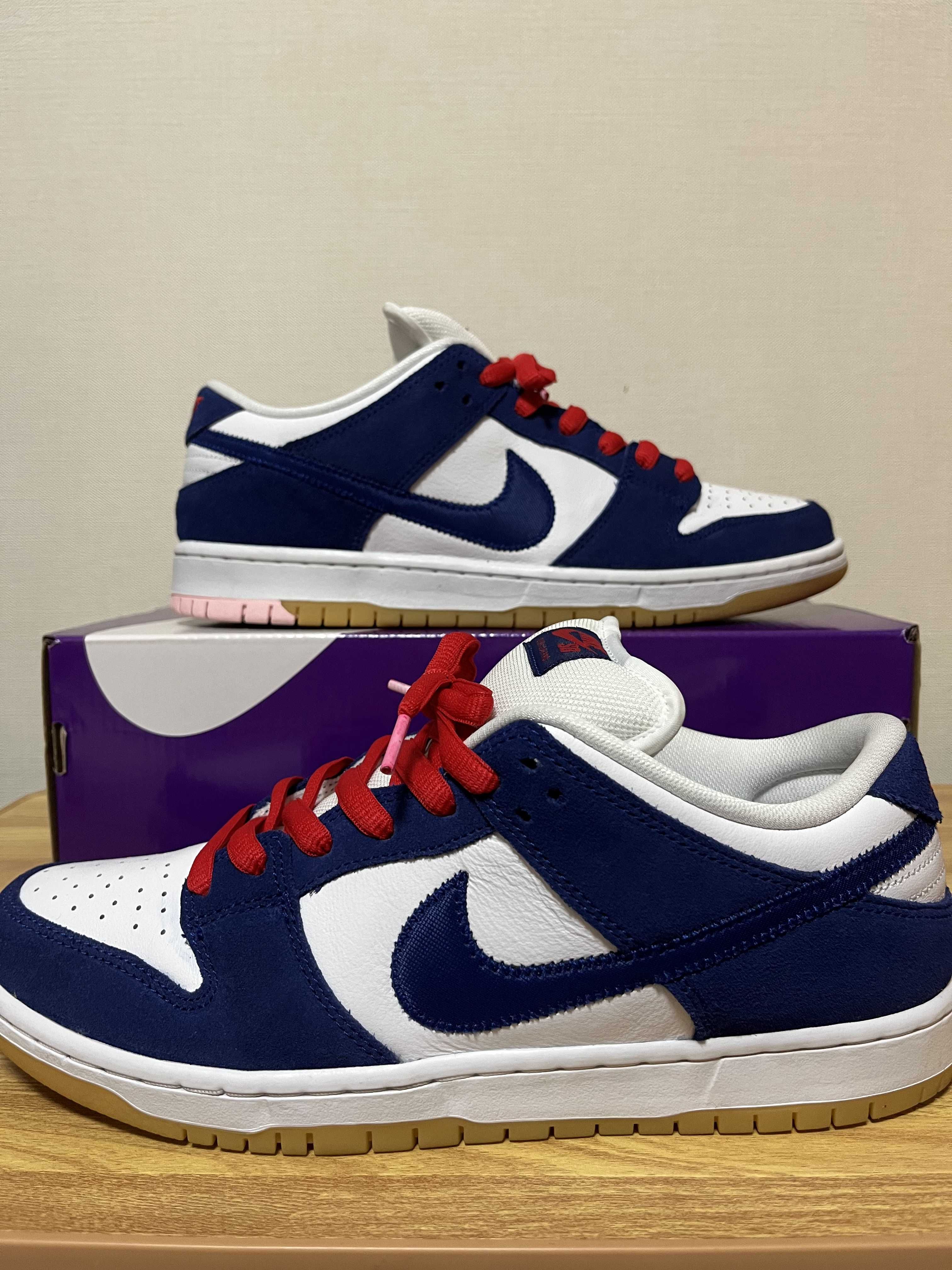 Nike SB Dunk Low "Los Angeles Dodgers/Deep Royal Blue"