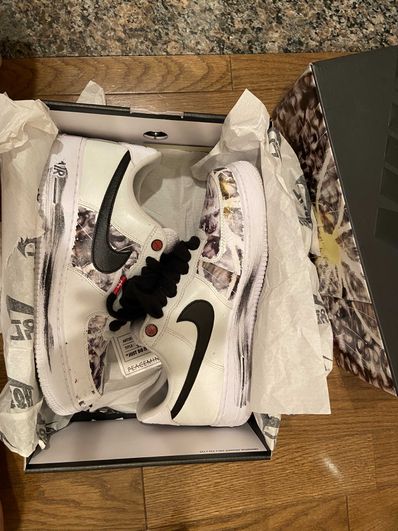 PEACEMINUSONE × Nike Air Force 1 Low "Para-noise/White/Black" / G-DRAGON