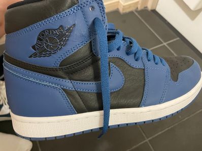 Nike Air Jordan 1 Retro High OG "Dark Marina Blue"