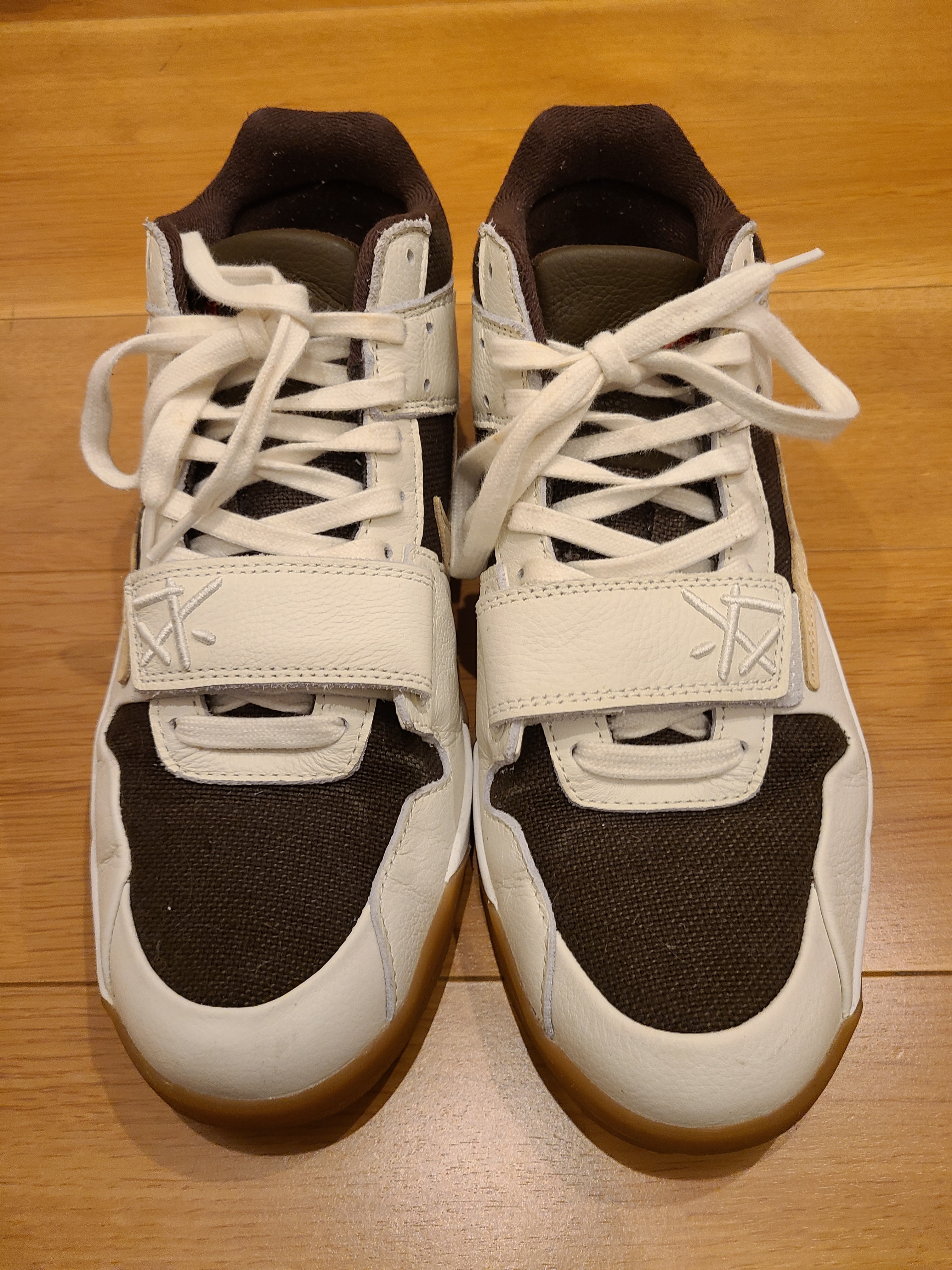 Travis Scott × Nike Jordan Jumpman Jack TR "Sail and Dark Mocha"