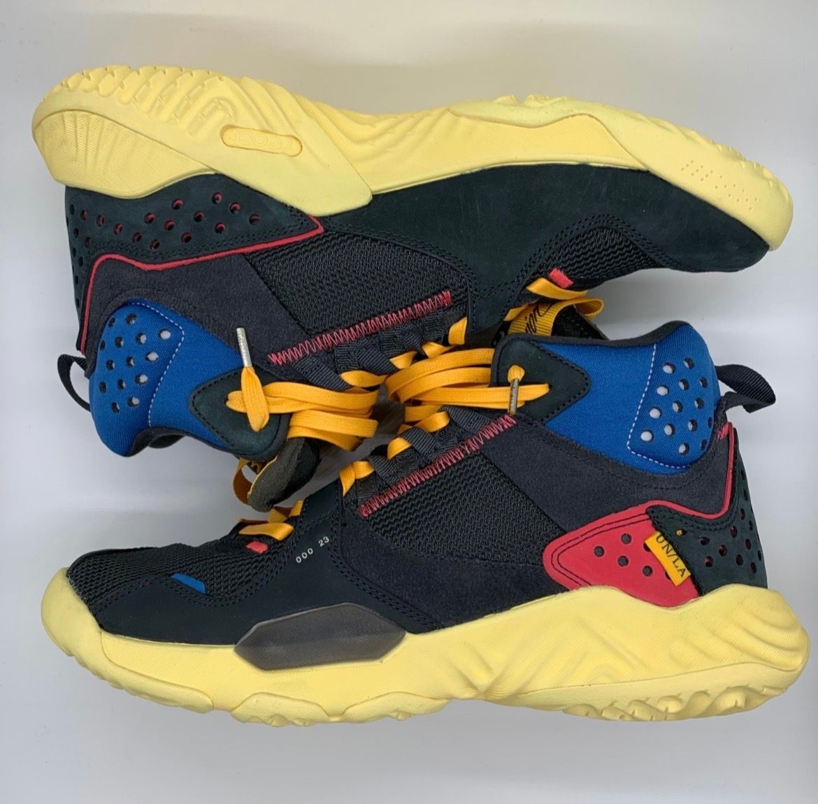 ユニオン × ナイキ ジョーダンデルタ ミッド "OFF NOIR"