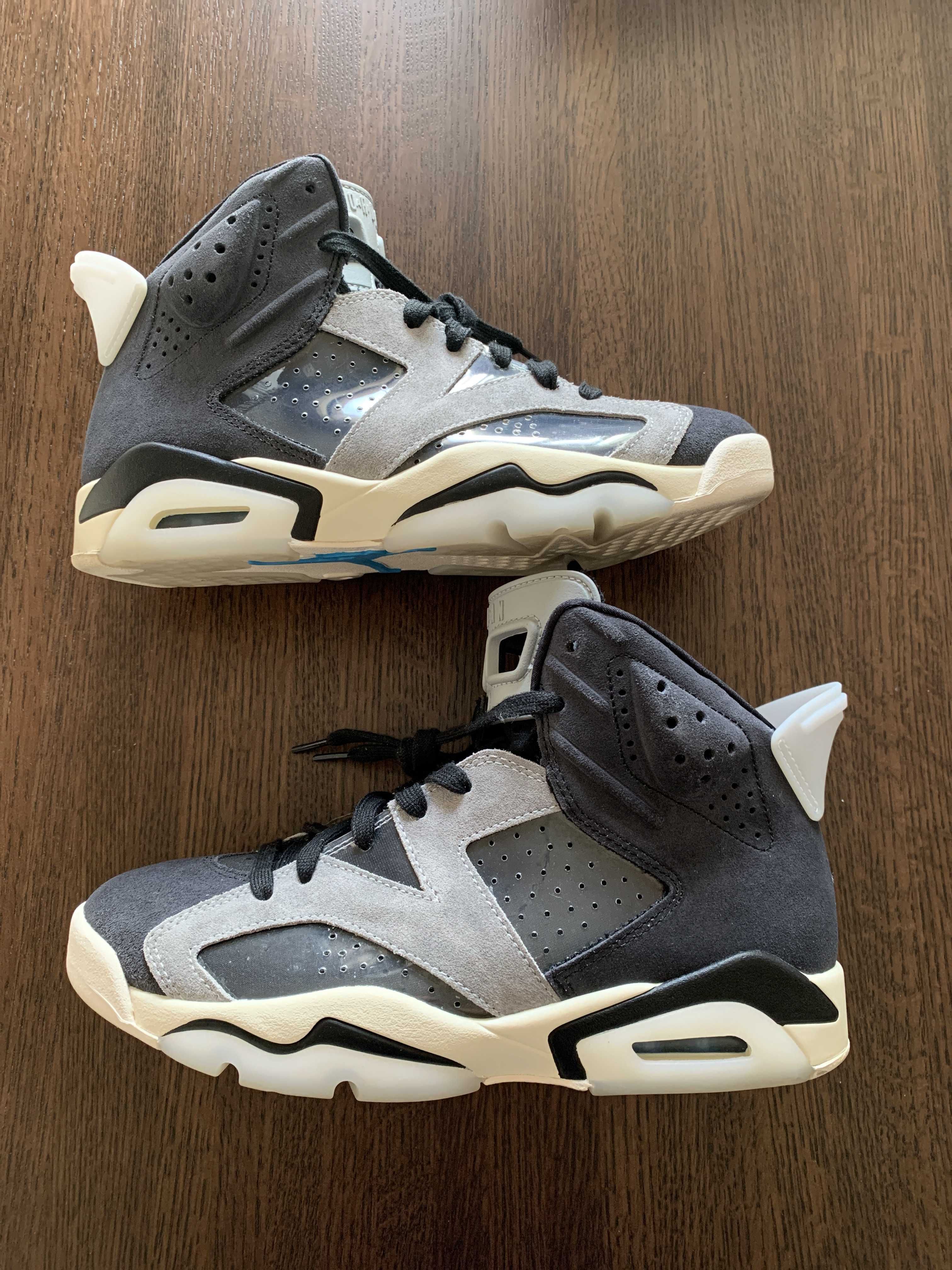 NIike Women's Air Jordan 6 "Smoke Grey"