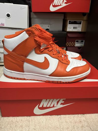 Nike Dunk High "Orange Blaze"
