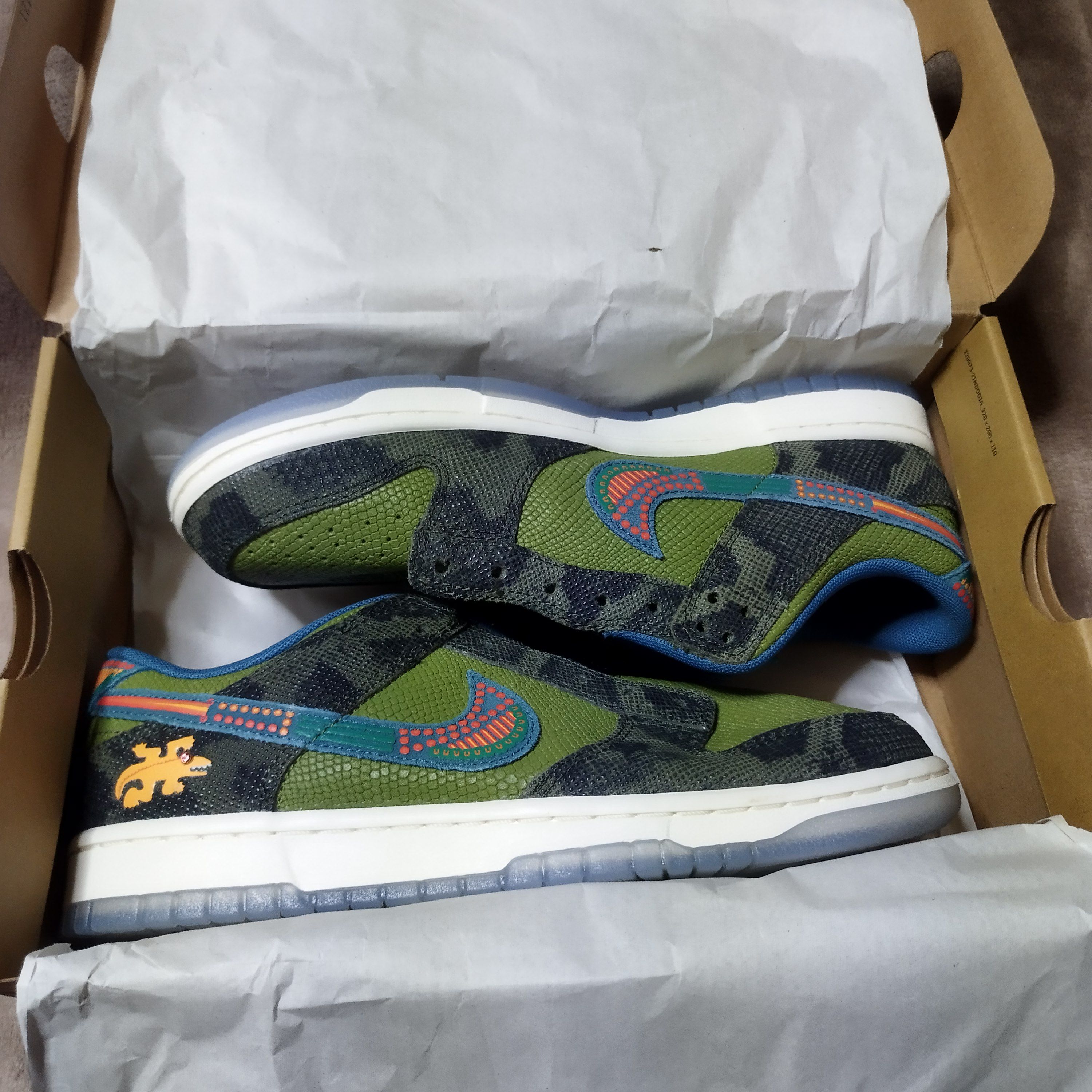 Nike Dunk Low "Siempre Familia"