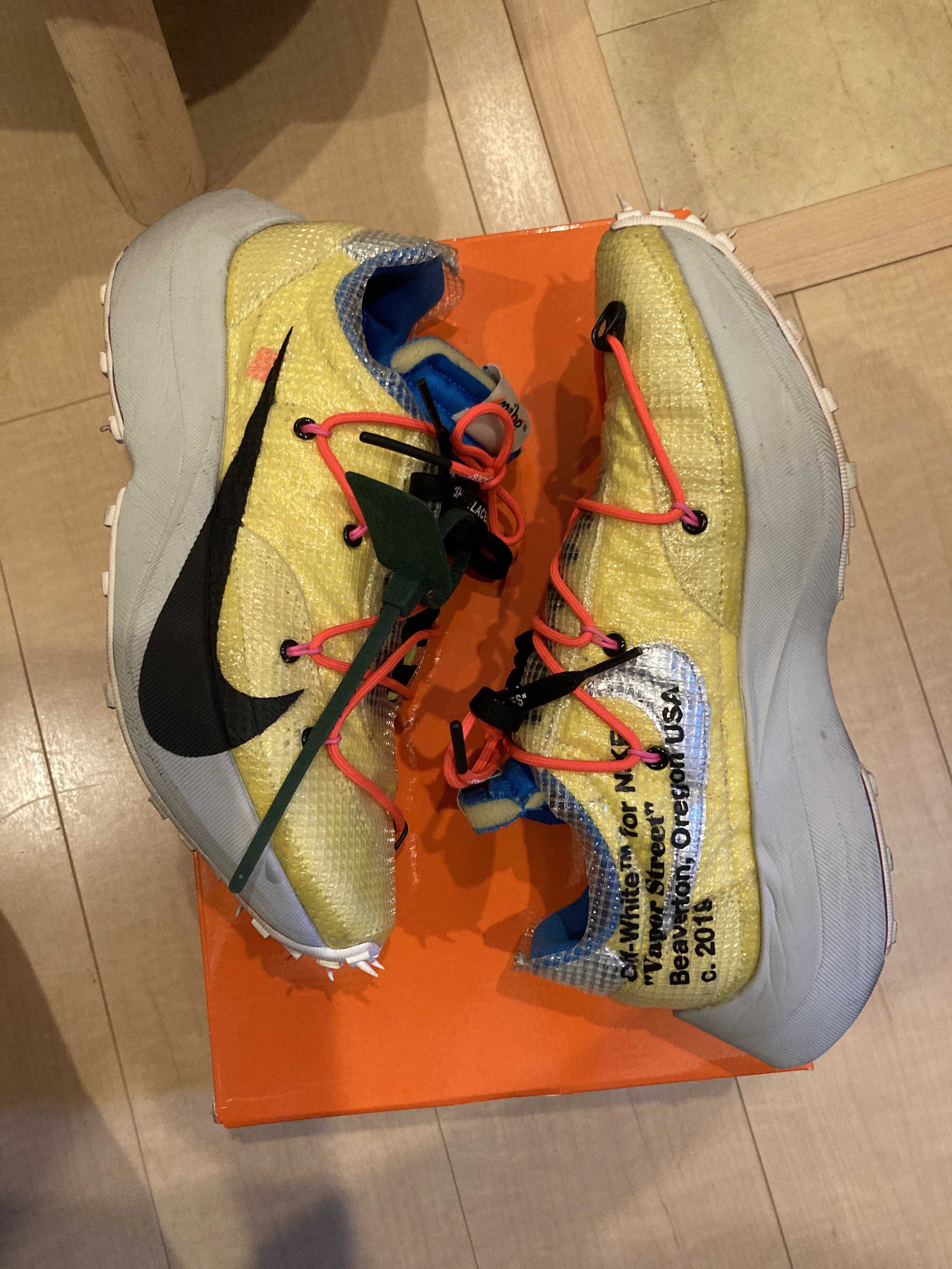 Off-White × Nike Women's Vapor Street "Tour Yellow"