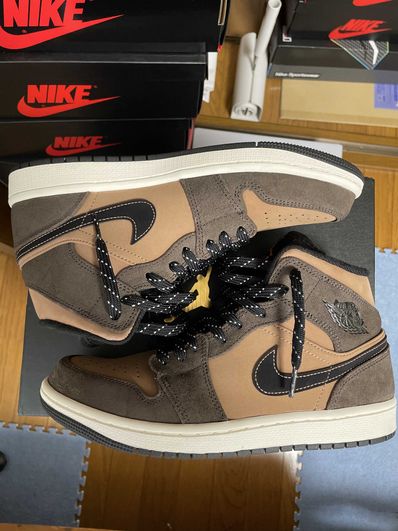 Nike Air Jordan 1 Mid SE "Dark Chocolate"