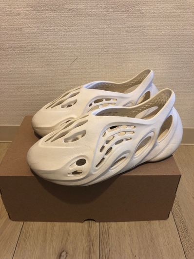 adidas YEEZY Foam Runner "Sand"