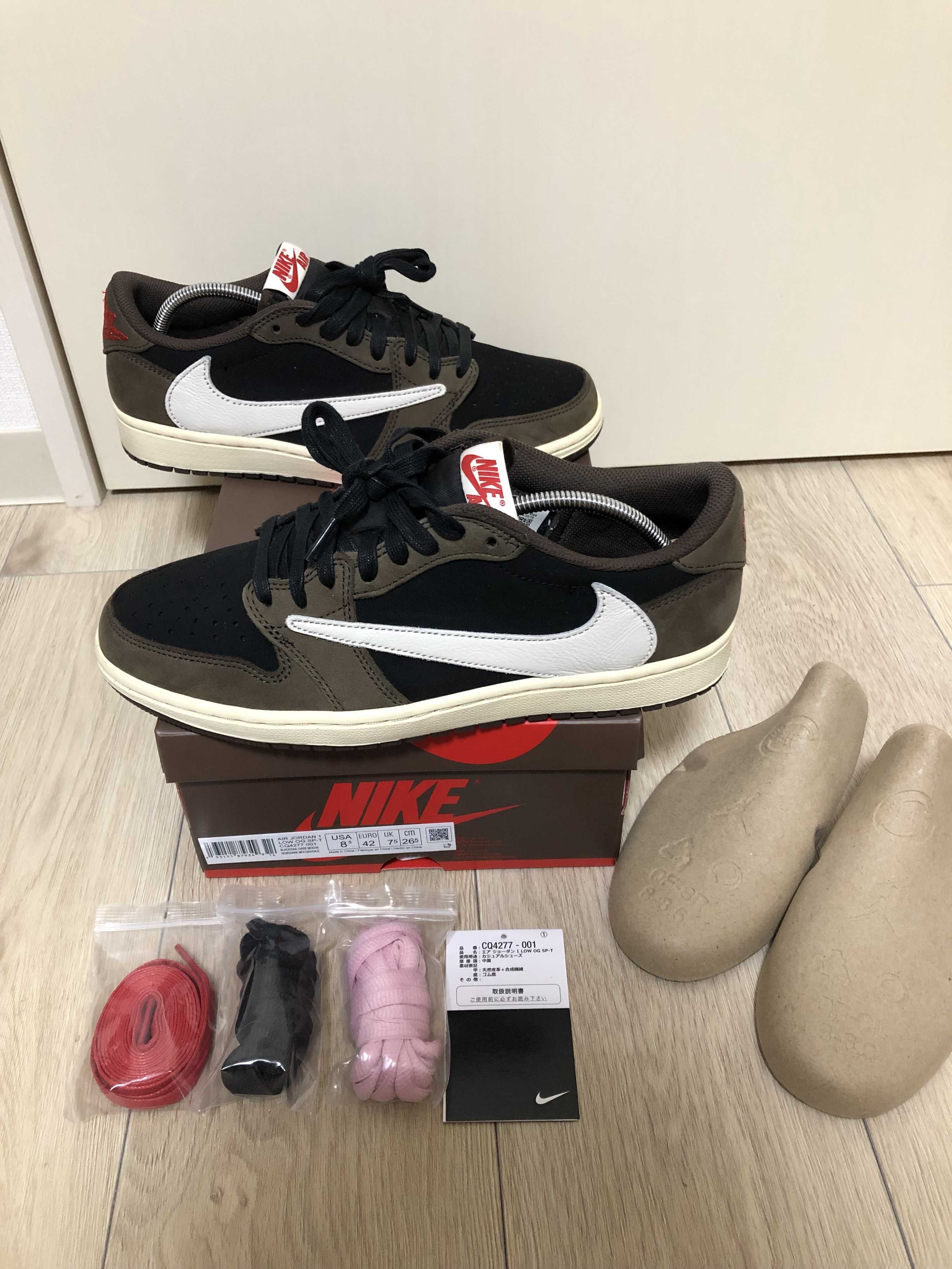 Travis Scott × Nike Air Jordan 1 Low OG SP-T "Black/Dark Mocha"