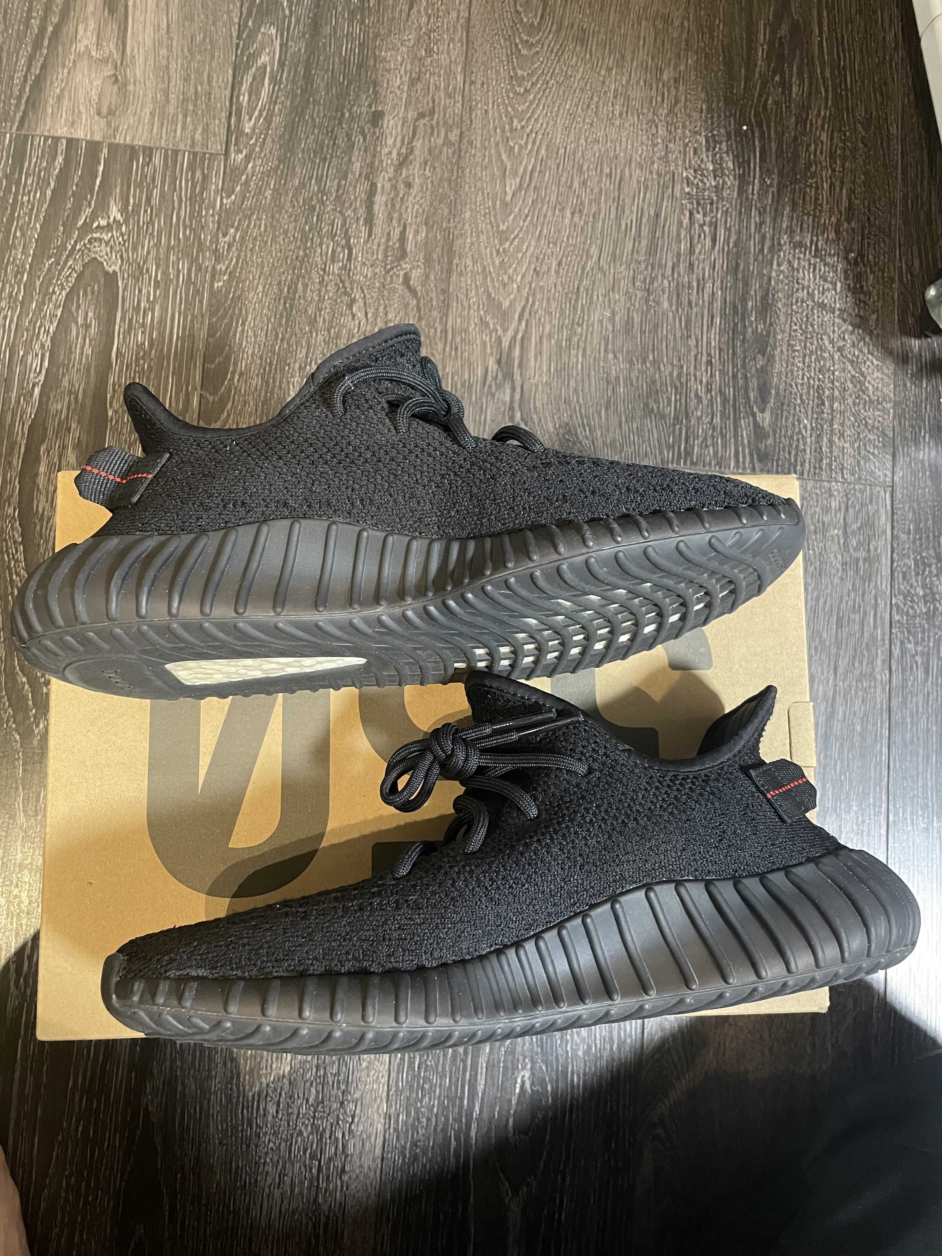 adidas YEEZY Boost 350 V2 "Core Black/Red" (2020)