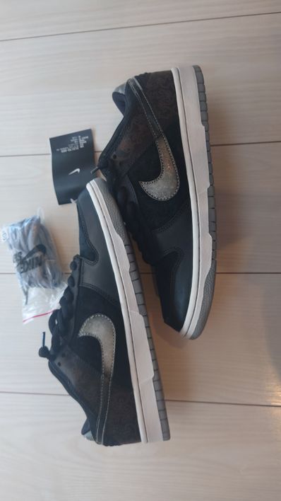 Nike SB Dunk Low "Takashi 2"