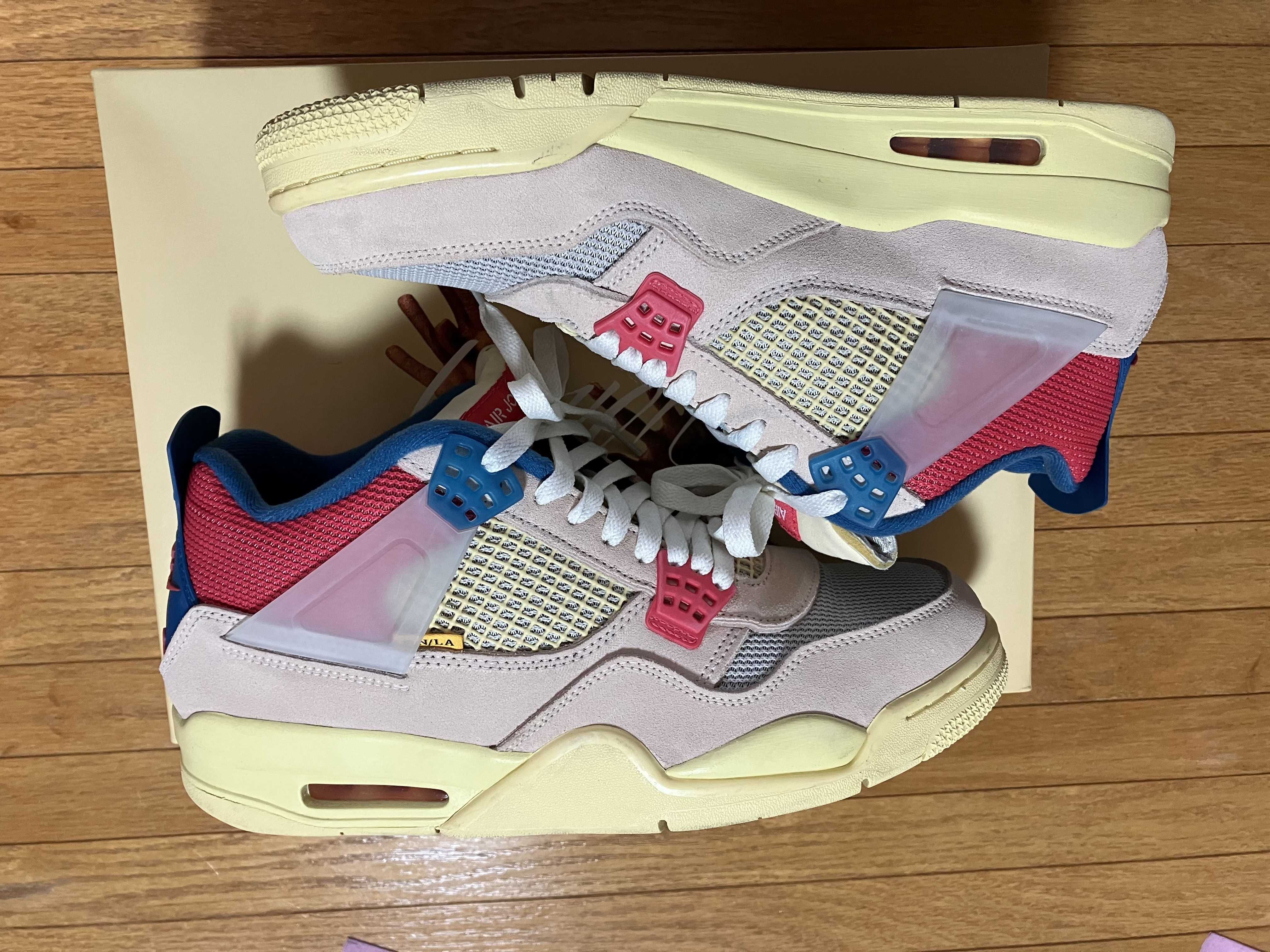 UNION × Nike Air Jordan 4 SP "Guava Ice/Light Fusion Red"