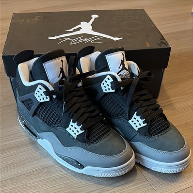 Nike Air Jordan 4 Retro "Fear"