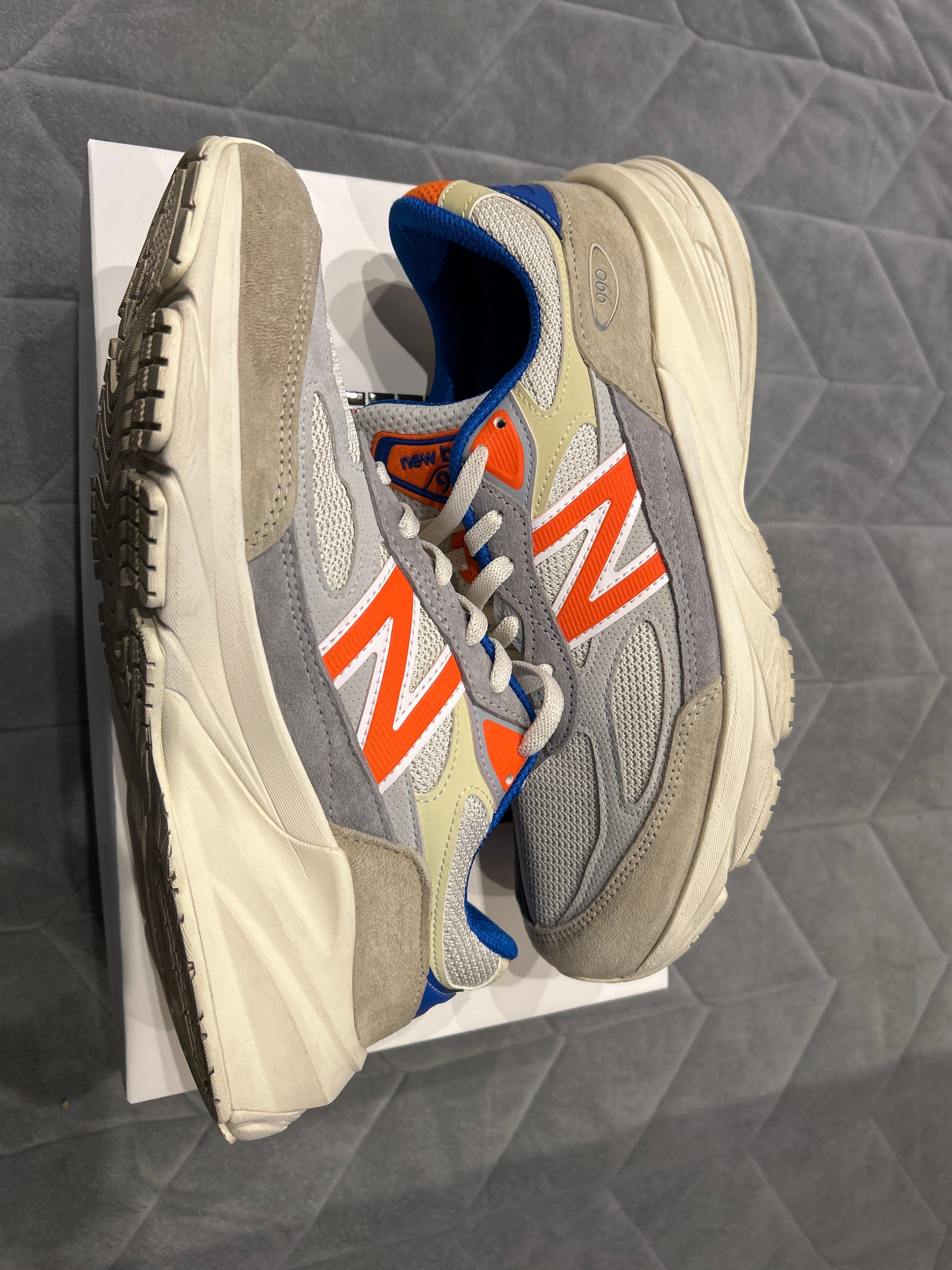 KITH × New Balance 990V6 Madison Square Garden "Sanddrift"