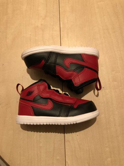 Nike TD Air Jordan 1 Mid "Bred"