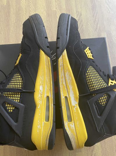 Nike Air Jordan 4 Retro "Thunder" (2012)