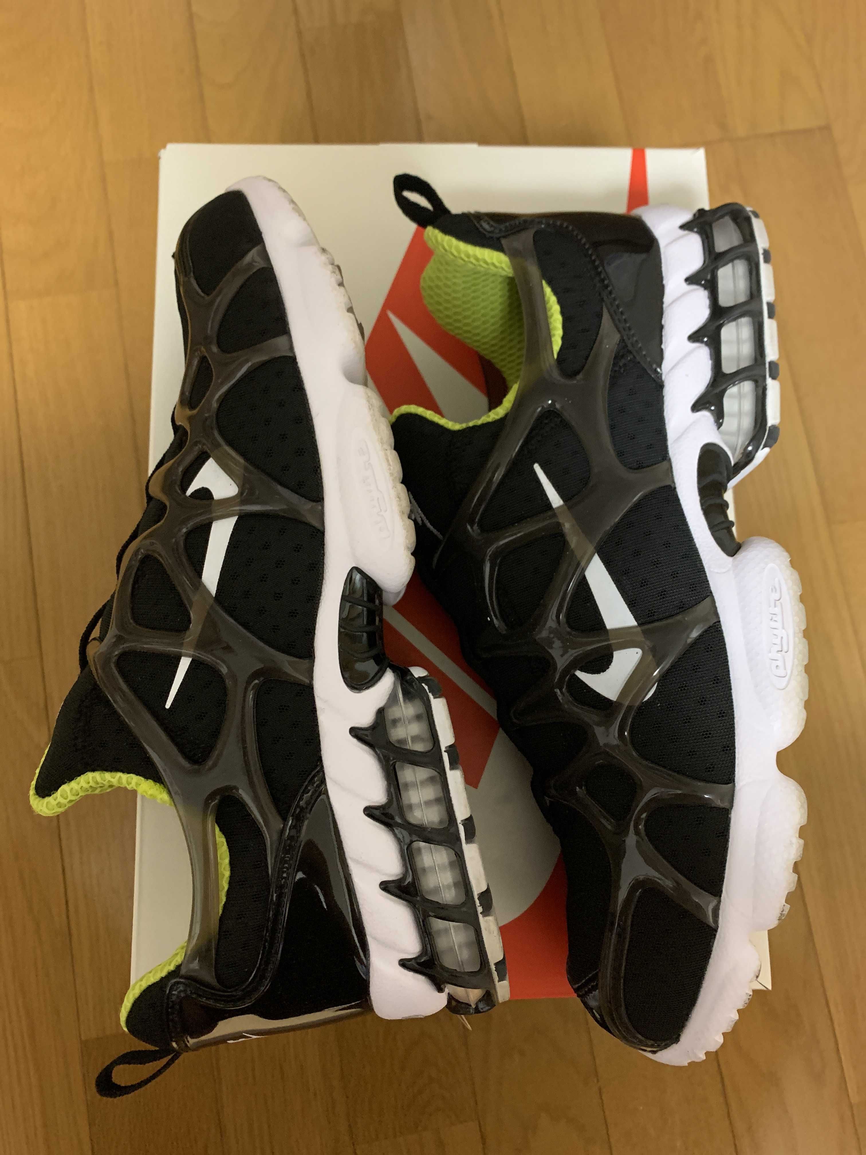 Stussy x Nike Air Zoom Kukini "Black/White/Bright Cactus"