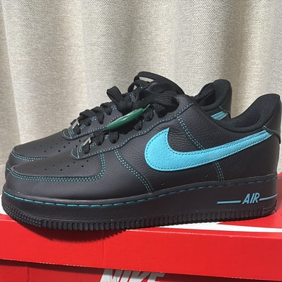 Nike Air Force 1 Low "Black Tiffany"