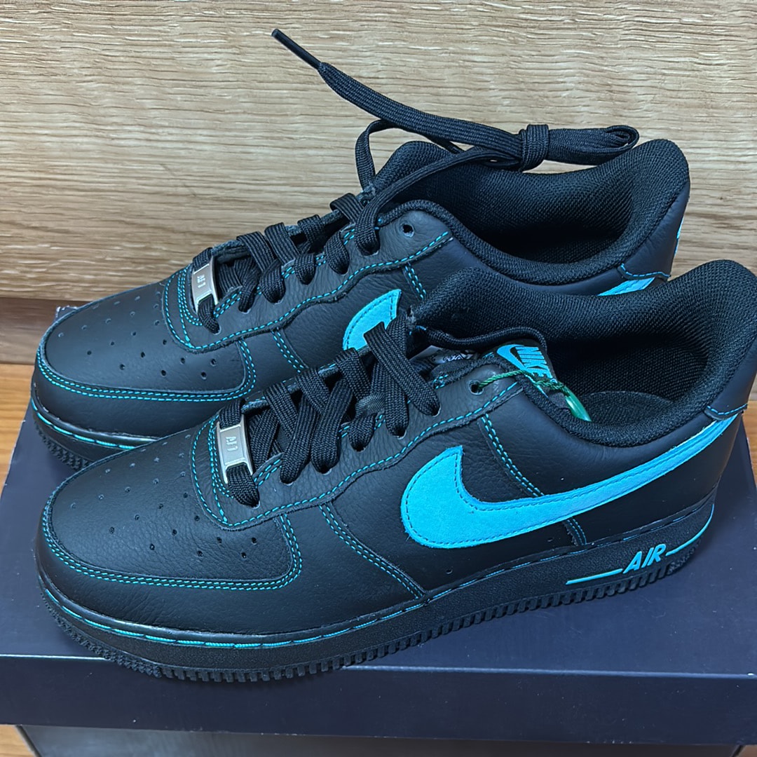 Nike Air Force 1 Low "Black Tiffany"