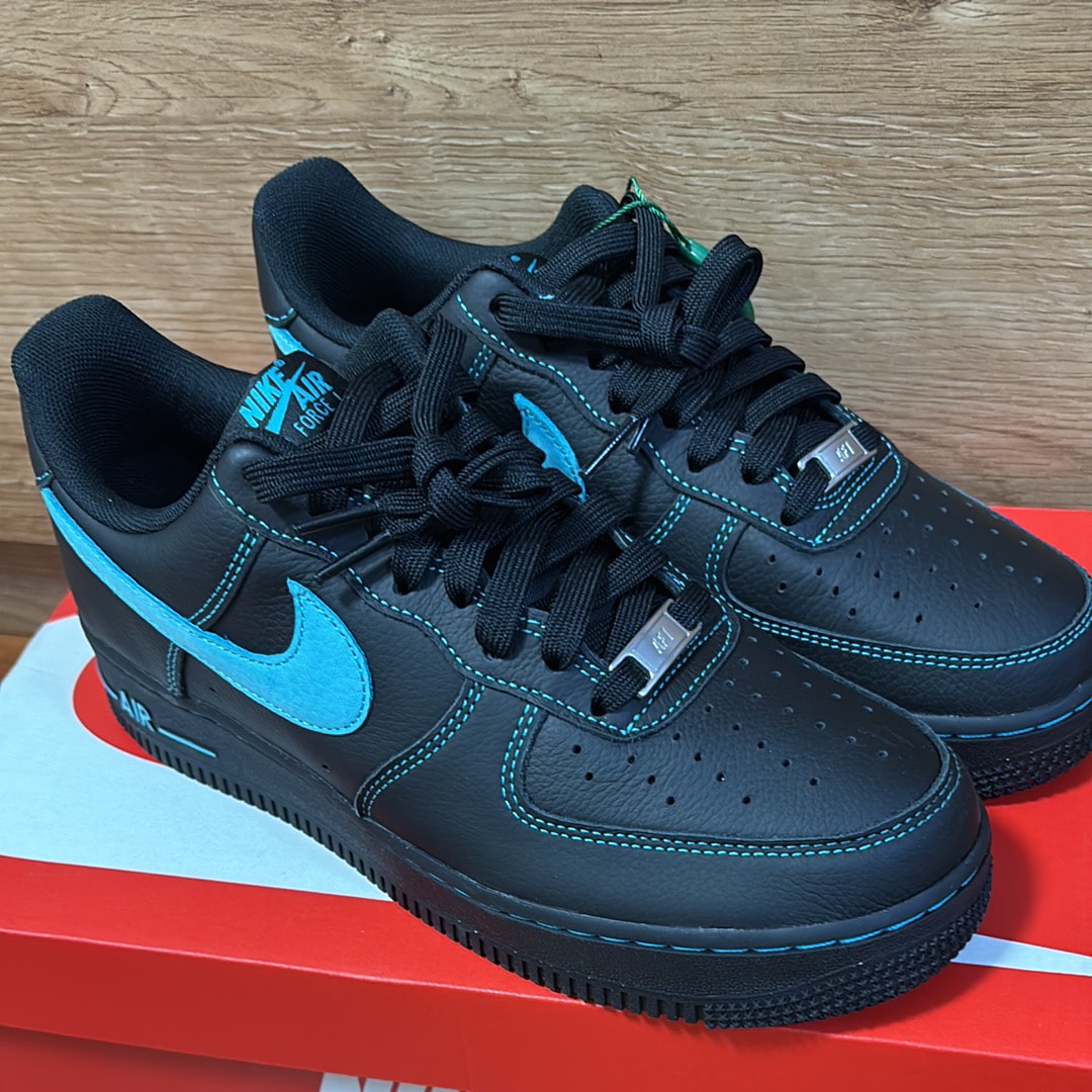 Nike Air Force 1 Low "Black Tiffany"