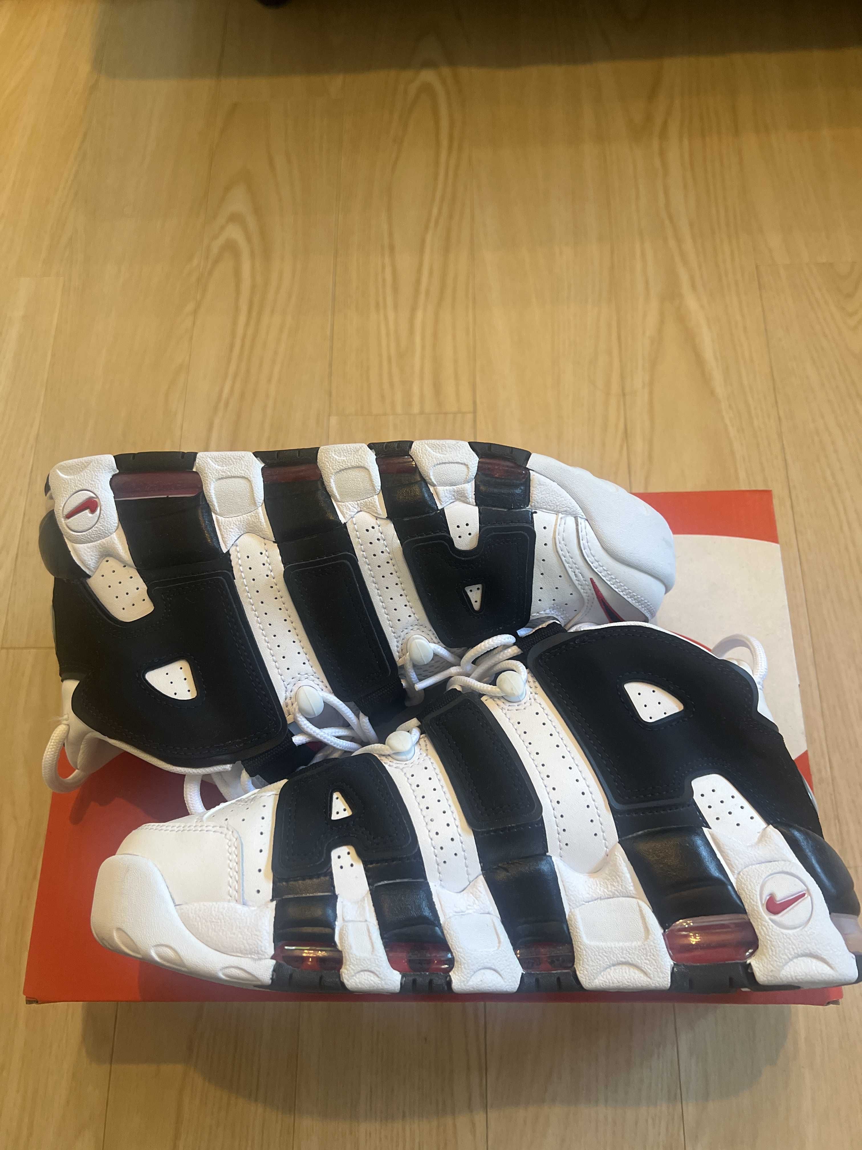 NIKE AIR MORE UPTEMPO "WHITE/BLACK/UNIVERSITY RED"(2020)