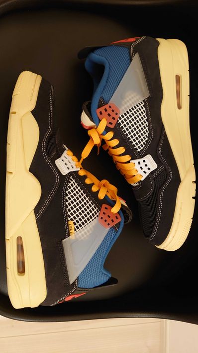 UNION × NIKE AIR JORDAN 4 "OFF NOIR"